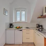Apartment In With Wifi